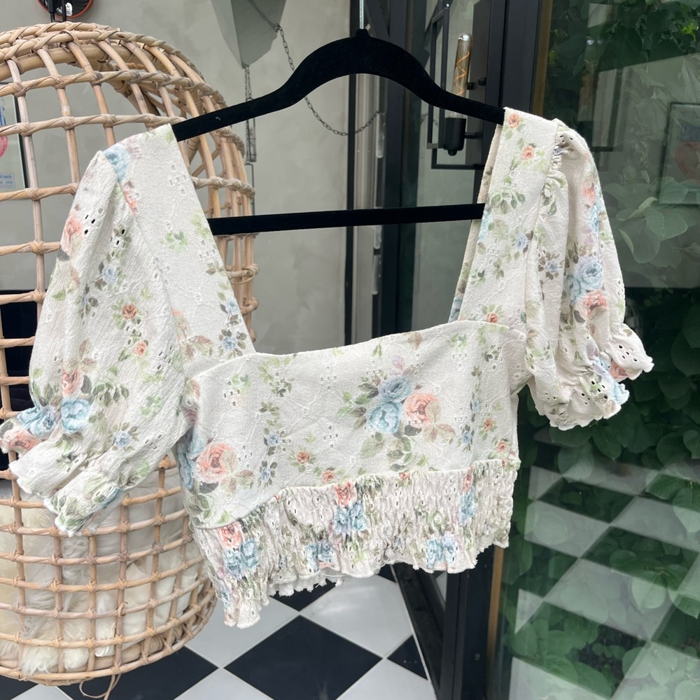 Adorable Floral Bustier Crop Top - Picture 2 of 3